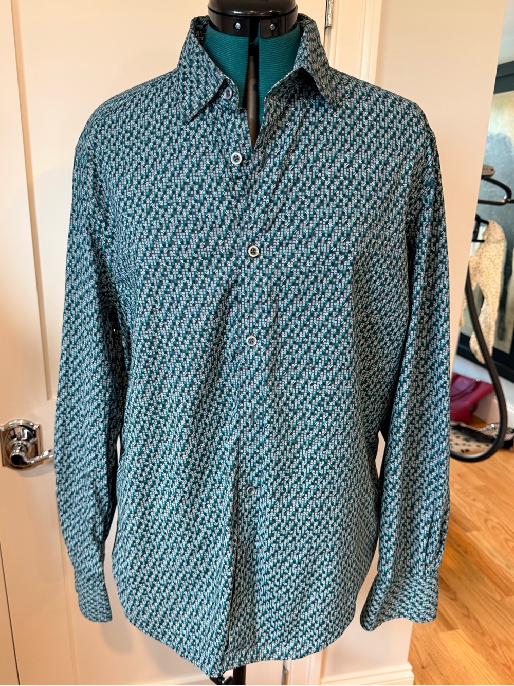 Robert Graham Teal and Black Patterned Long-Sleeve Button-Down Shirt